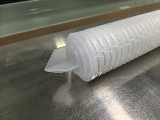 Cartouche filtrante plissée PES personnalisée avec membrane PES pour une filtration chimique à haut débit et des liquides de haute pureté